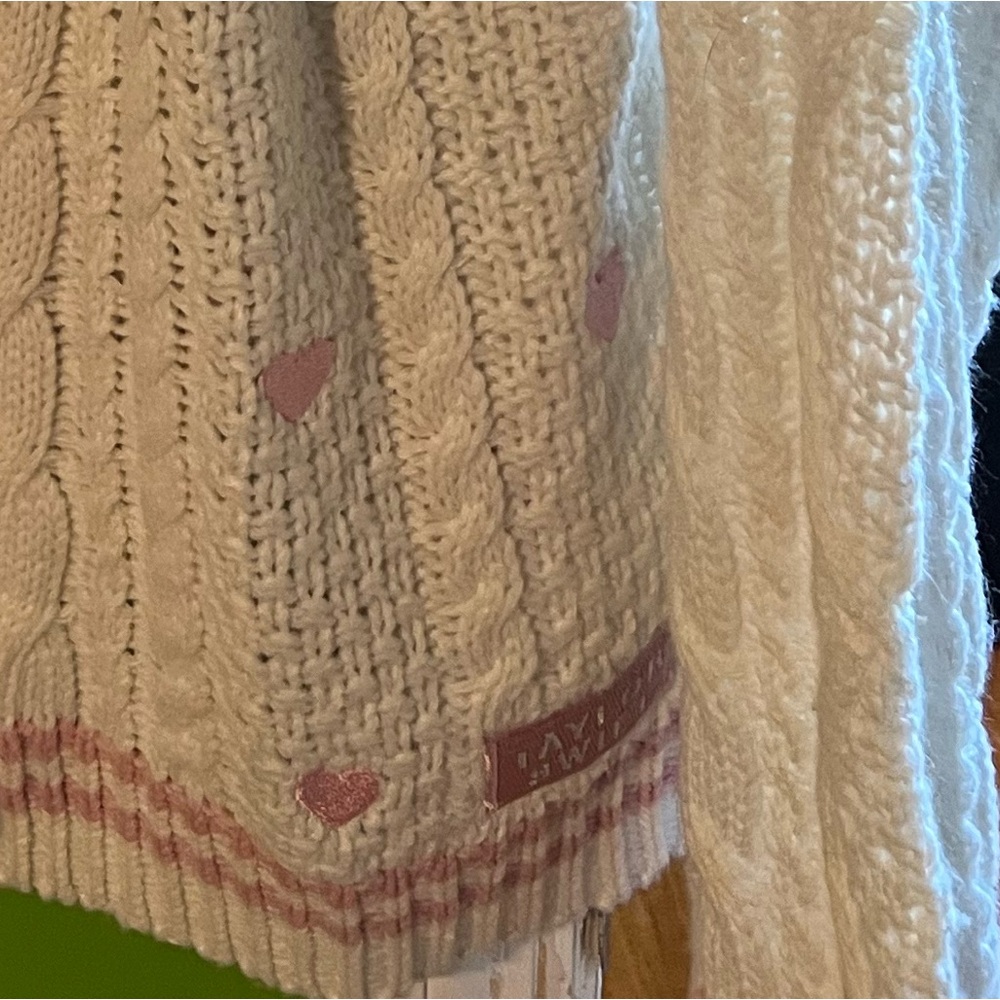 Authentic Taylor swift Women's Cream Heart Sweater size medium large - Picture 4 of 9